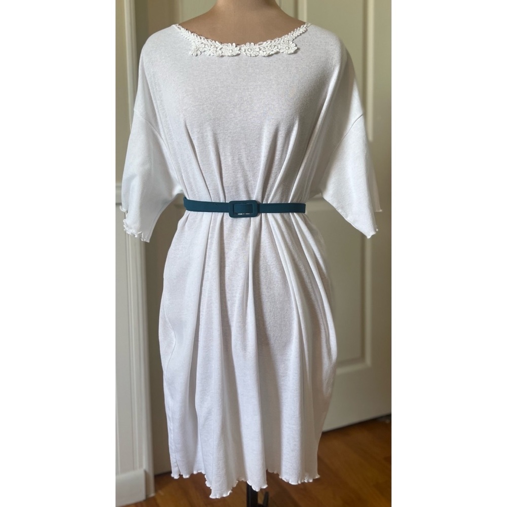 Vintage 1970s Jersey Knit Dress White with Floral Embroidered Neckline